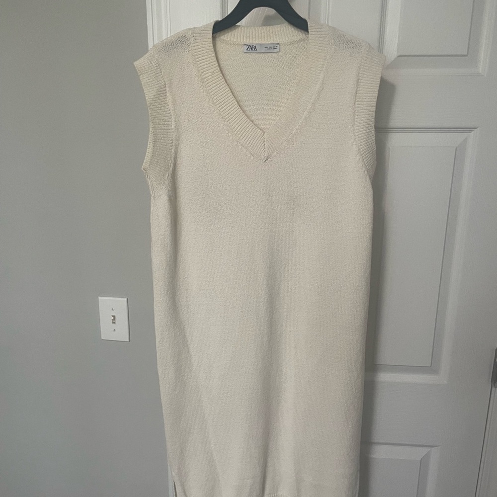 Zara Off-White Knit Top